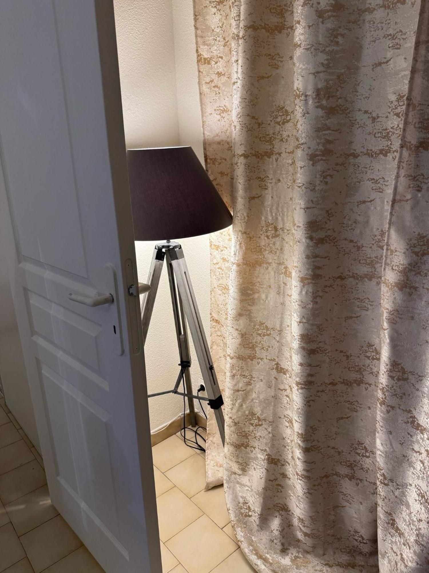 T2 Montpellier Plein Sud Clim Wifi Terrasse De 16M2 Apartment Luaran gambar
